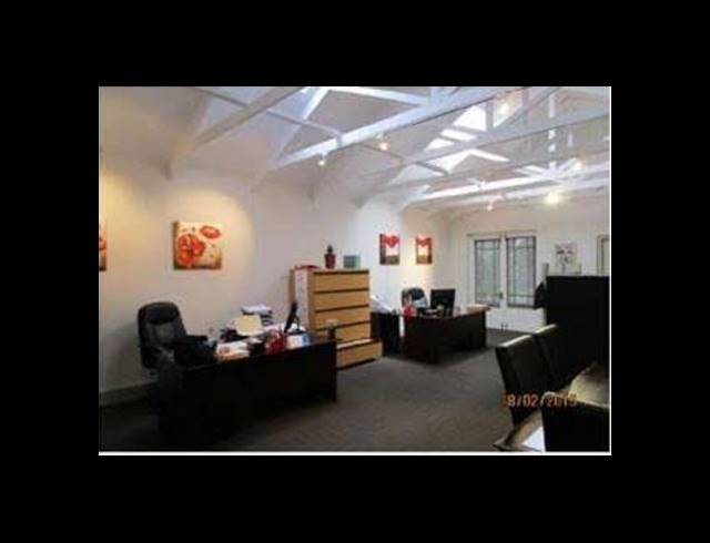 100M² OFFICE RENTED IN NEWLANDS